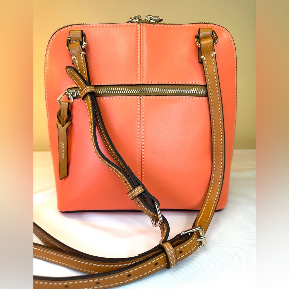 Dooney & Bourke Trixie Coral smooth leather shoulder/crossbody Convertible - Picture 4 of 14